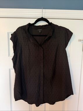 Ann Taylor Black Cap Sleeve Pintuck Blouse